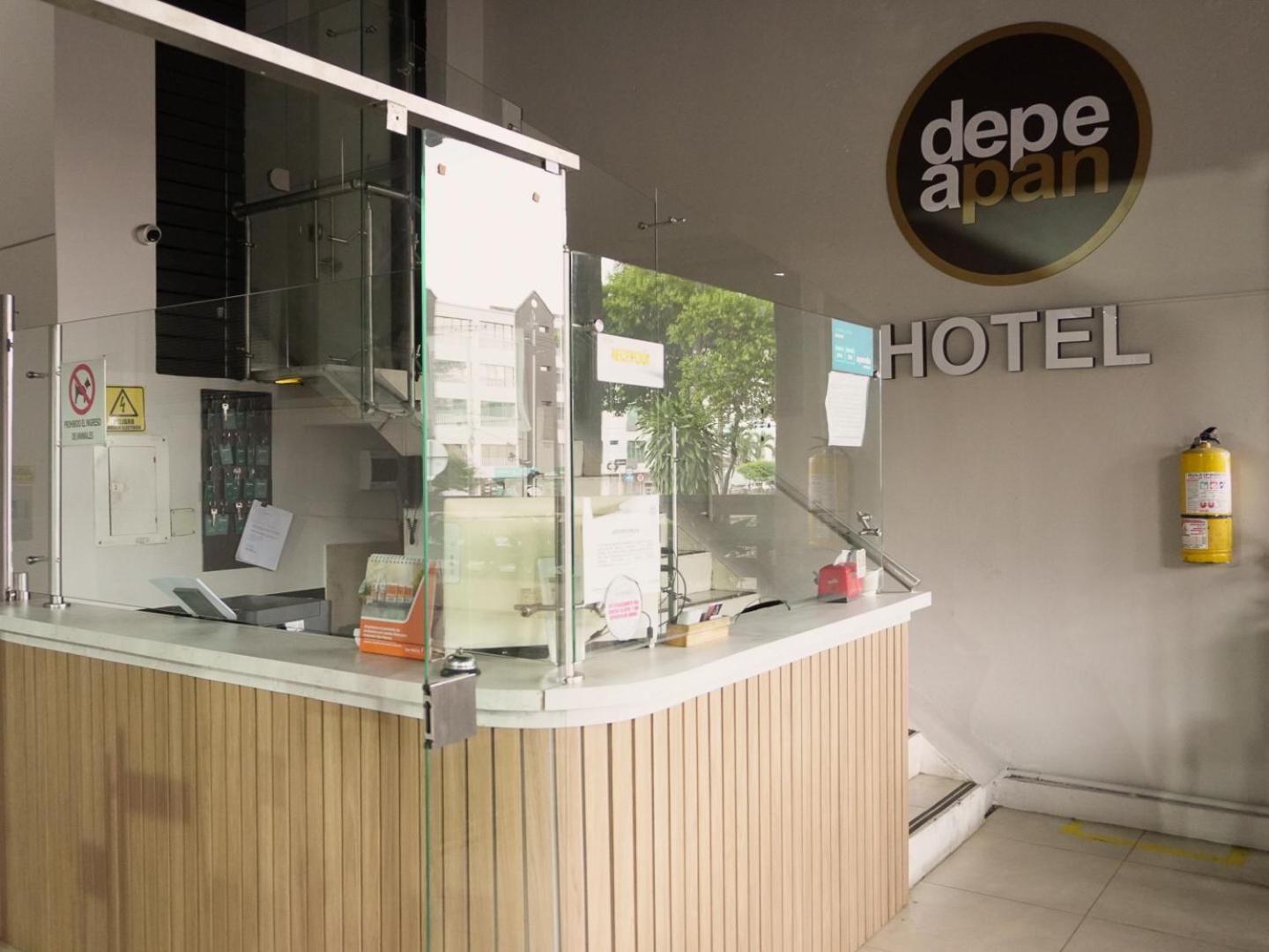 ホテル Depeapan カリ エクステリア 写真